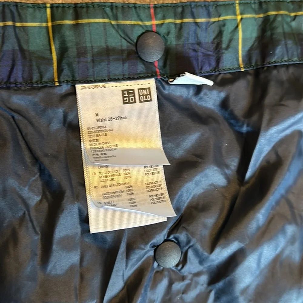 Uniqlo Padded Quilted Plaid Tartan Schoolgirl Style Winter Skirt NWOT M - Picture 3 of 4